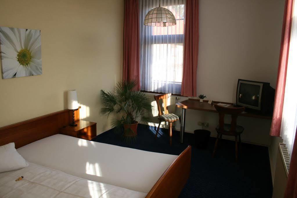 Landgasthof & Hotel Krone Eischleben Ichtershausen Kültér fotó